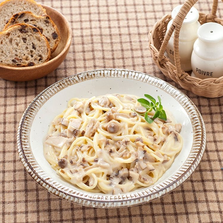 【冷凍】スパゲティソース きのこのクリームソース 140G　5食入