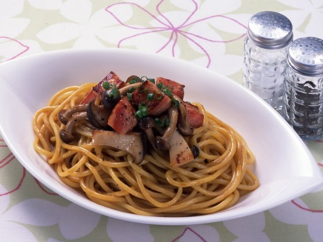 【冷凍】ゆであげ生パスタ もちもち太麺2.2MMタイプ(ミニダブル) 220G　5食入