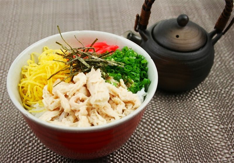 【冷凍】【在庫限】蒸し鶏ささみほぐし身IQF 500G