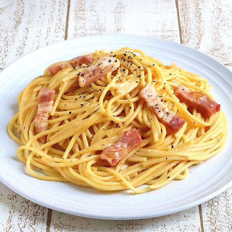 【冷凍】オーマイプレスト 3種チーズの濃厚カルボナーラ 300G