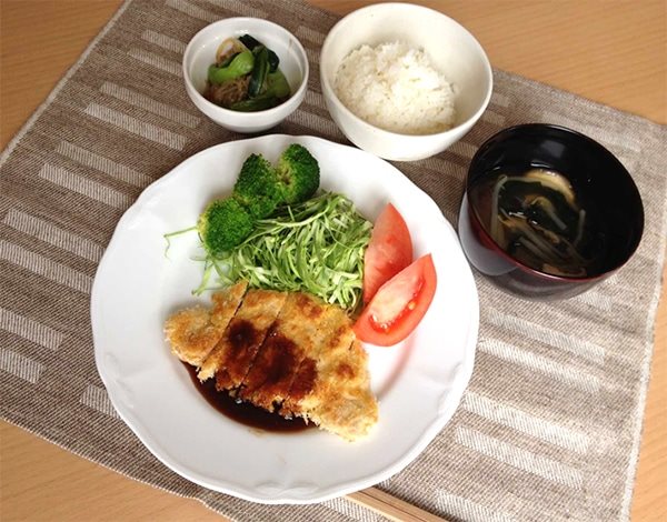 【常温】食堂用とんかつソース(ハンディパック) 1.8L