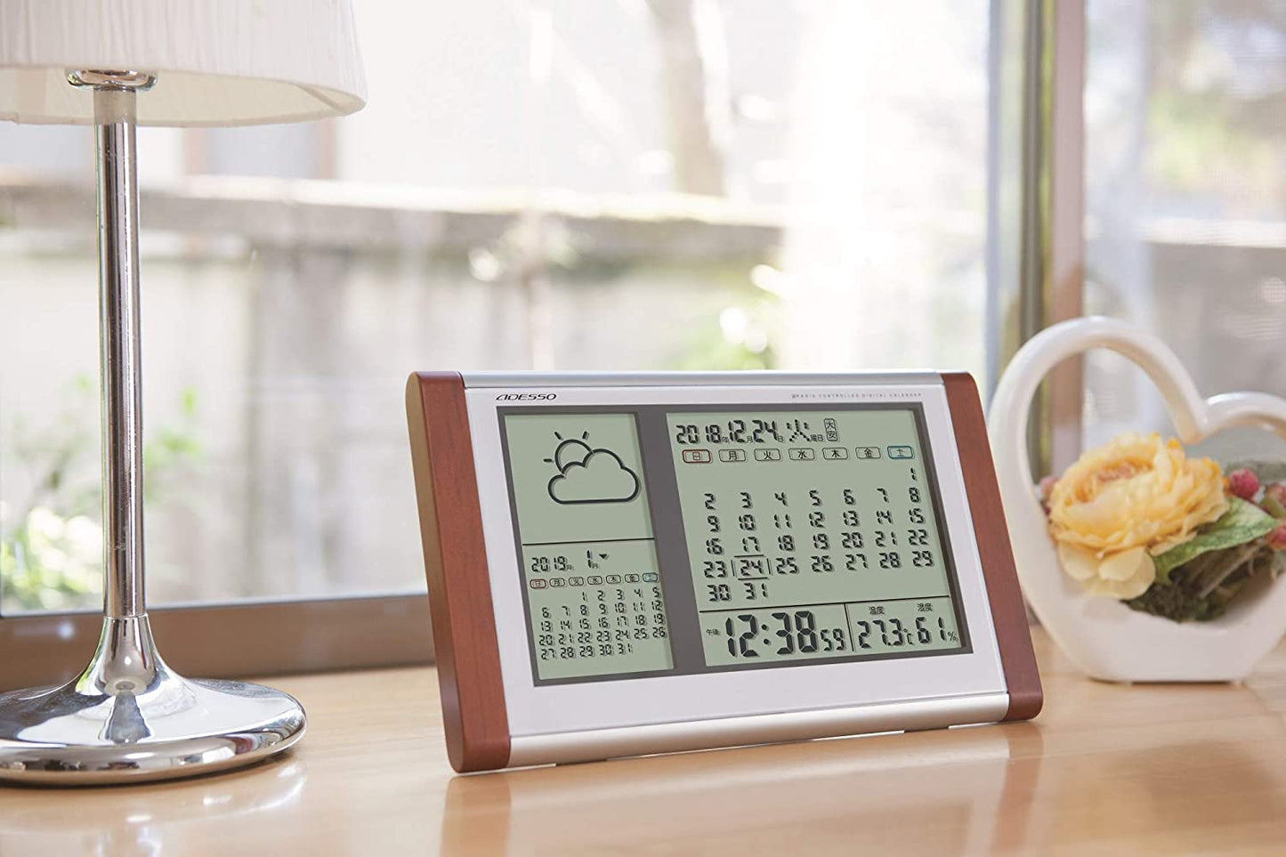 ADESSO(アデッソ) 置き時計 電波 デジタル 天気予報 カレンダー電波時計 六曜 温度 湿度 曜日 日付表示 置き掛け兼用 木目 ブラウン TB-834